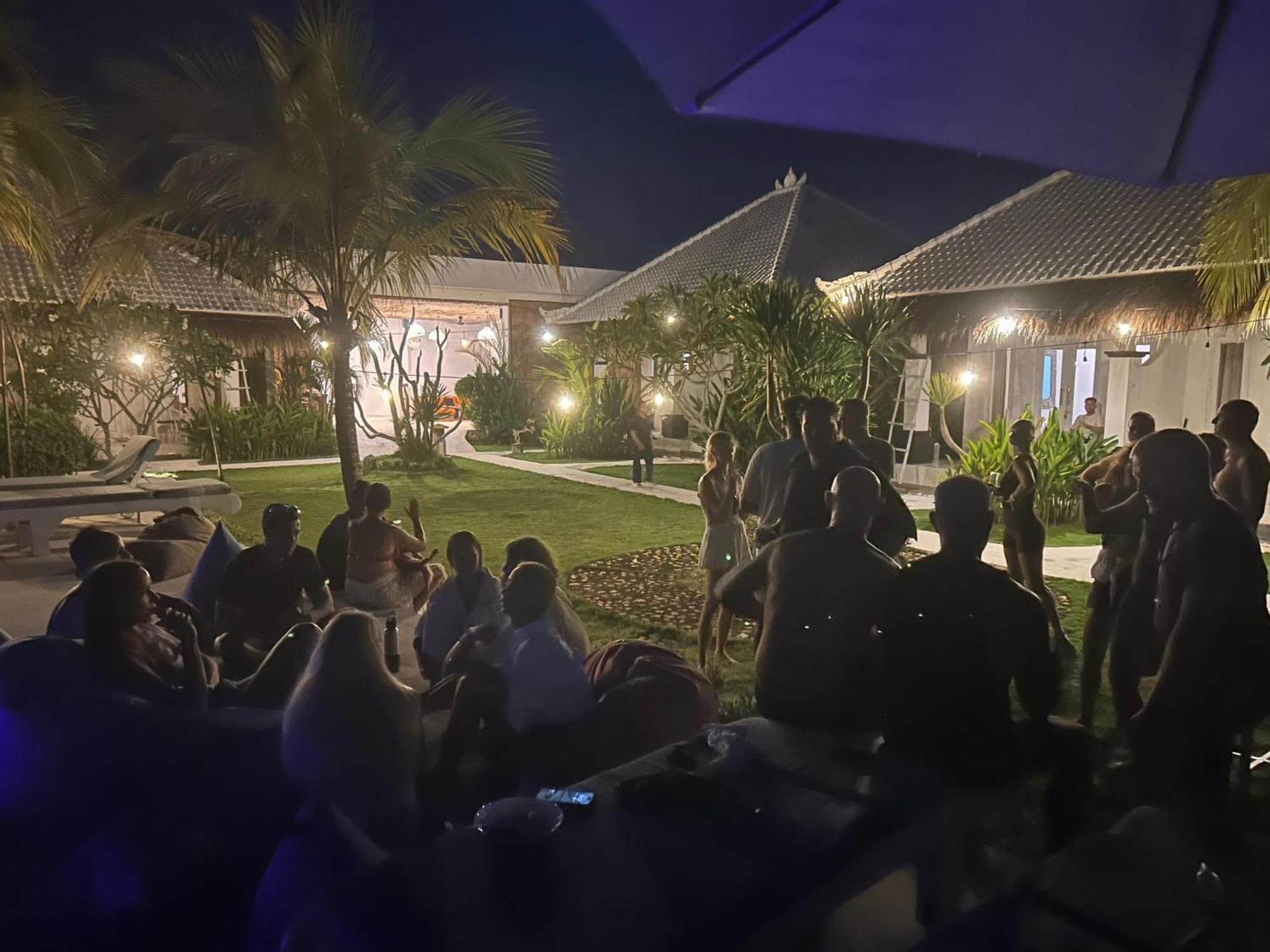 Sukacita Hill Hotel Uluwatu Kültér fotó